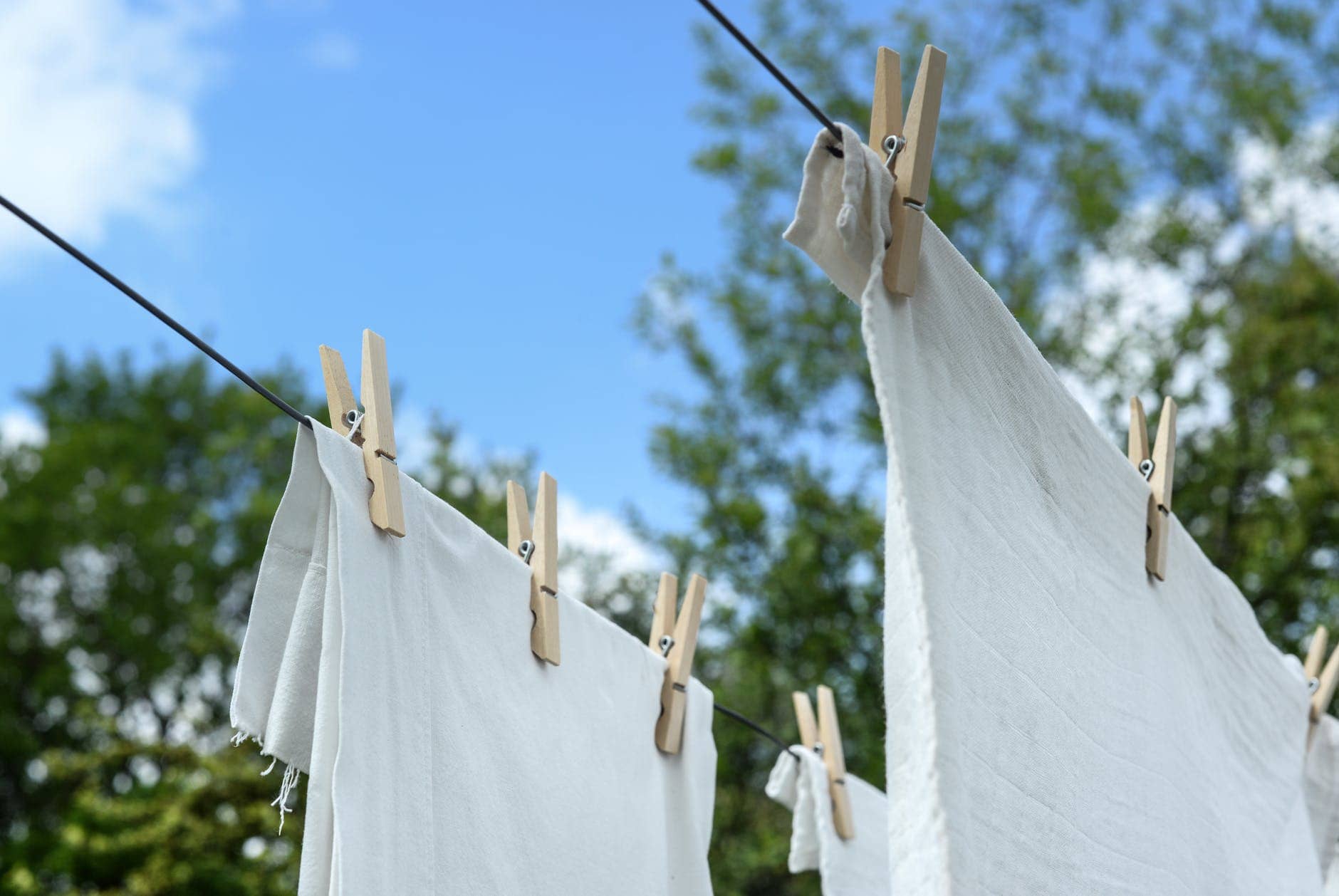 10 Eco New Year's Resolutions: Clean Laundry